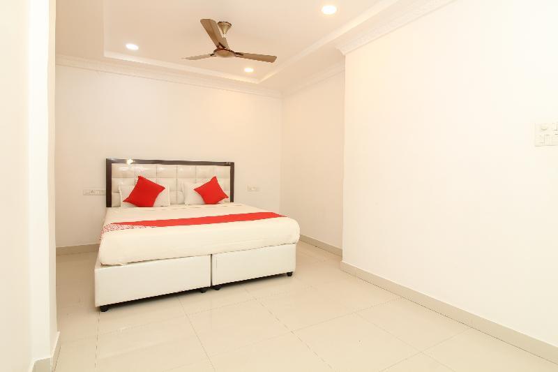 Oyo 37499 Saba Service Apartments Hajdarabad Zewnętrze zdjęcie